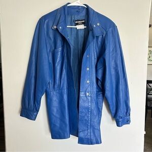Sleek Blue Leather Jacket with Tailored Fit